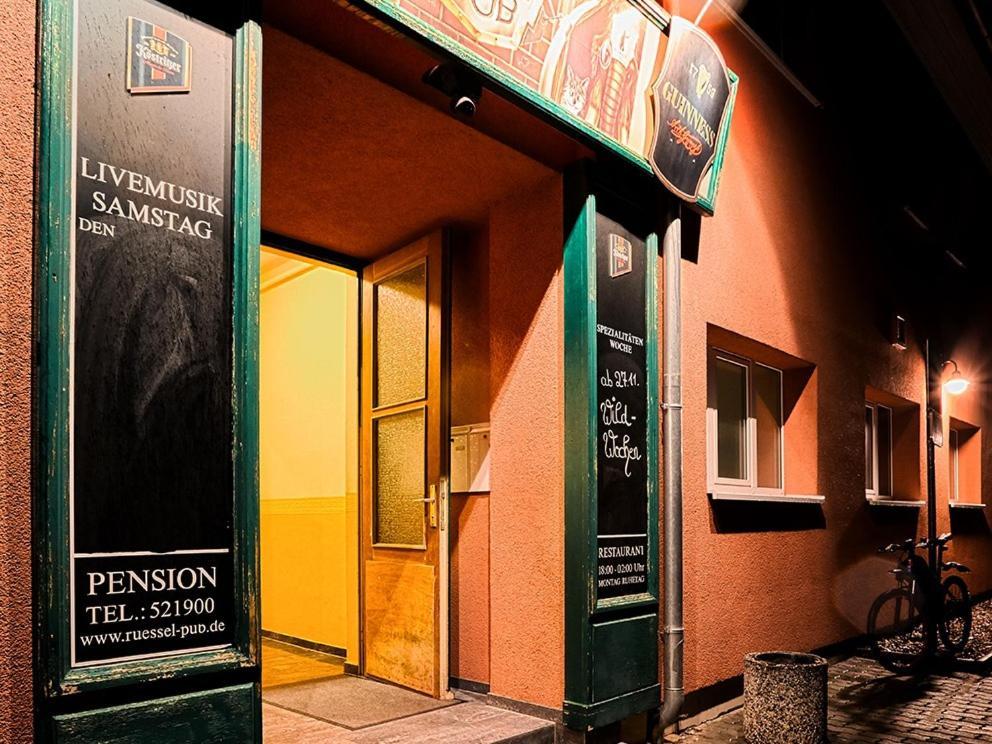Pension Ruessel-Pub Sangerhausen Exterior foto