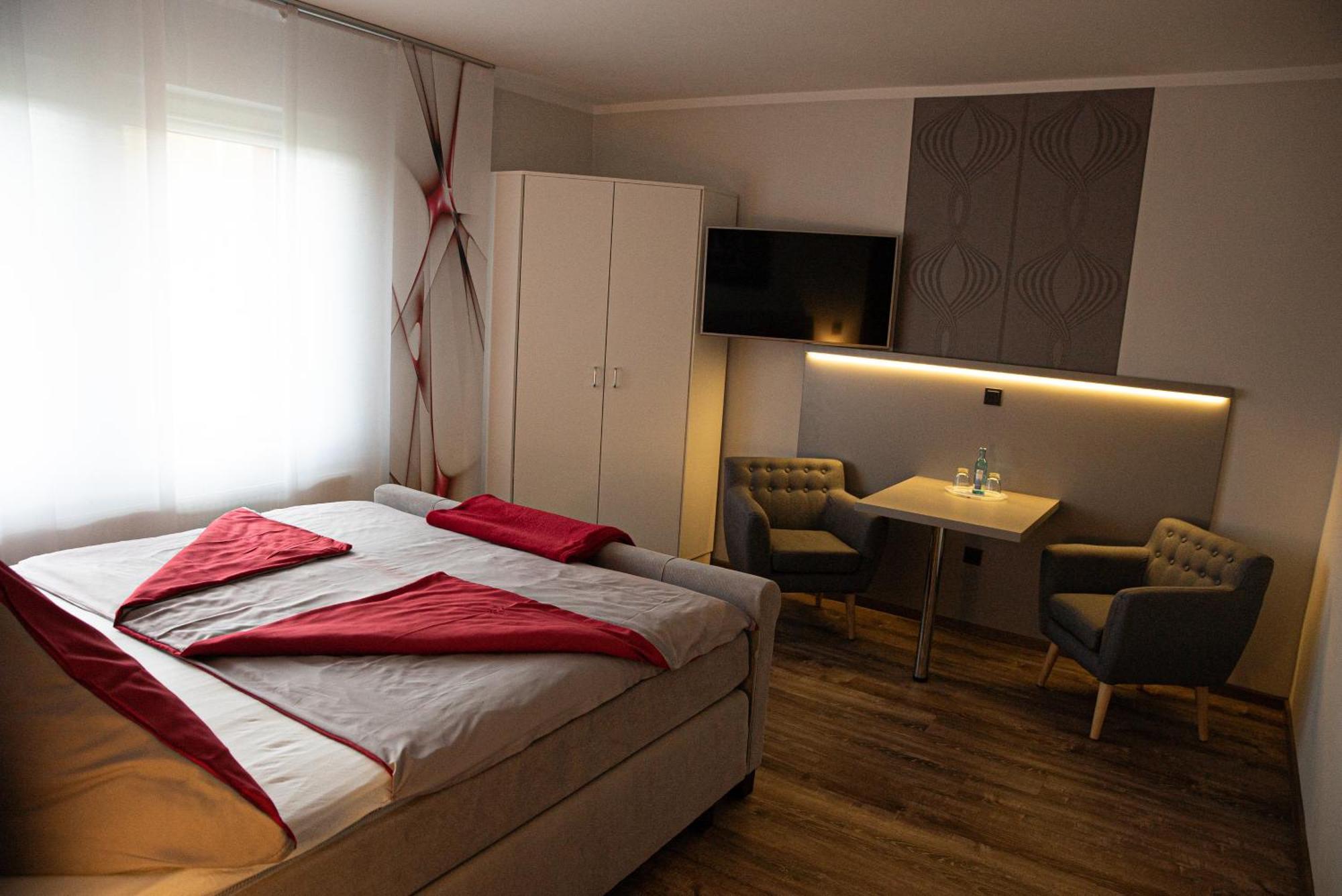 Pension Ruessel-Pub Sangerhausen Quarto foto